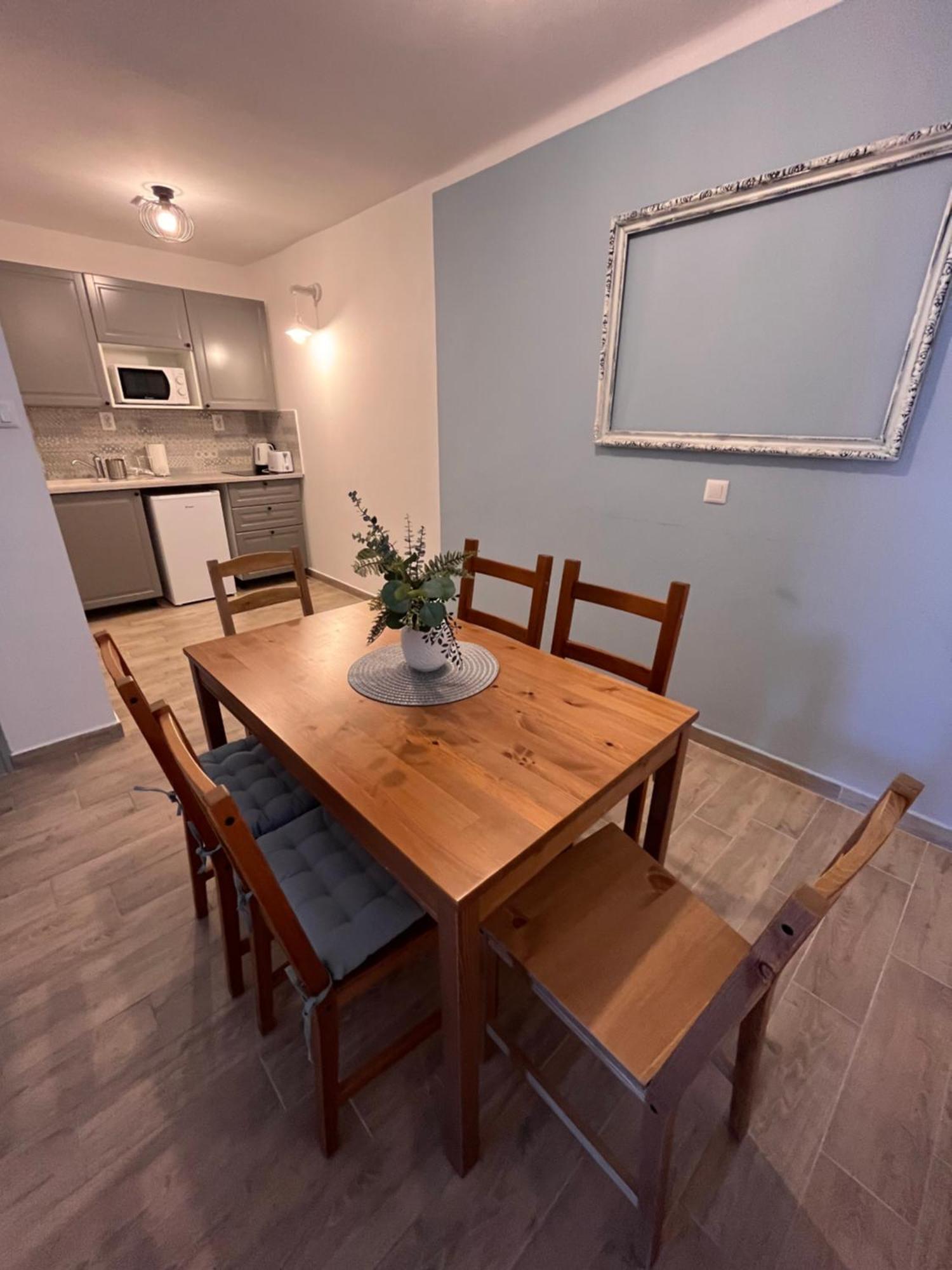 Pacsirta Apartman Grand Эгер Экстерьер фото